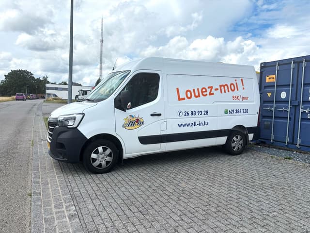 Lieferwagen auf dem Parkplatz