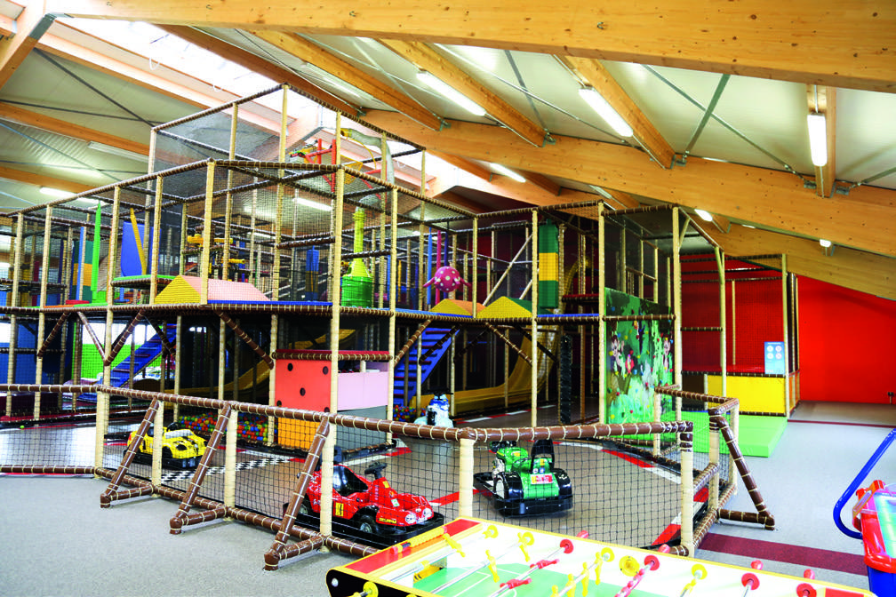 Play-In Kletterlandschaft im All In
